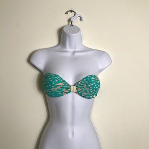Strapless swim top